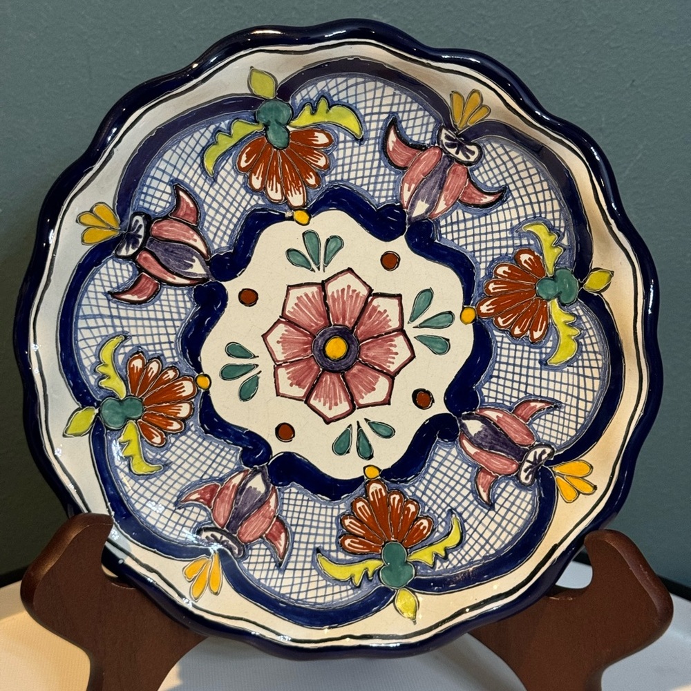 Stunning Talavera Pottery Plate with Scalloped Edge, Signed, Made In Pue Mexico